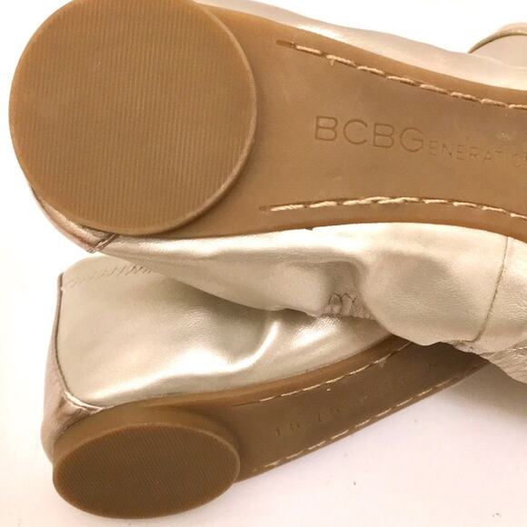 BCBGeneration golden flats sz 7 EUC look like new - Picture 5 of 7